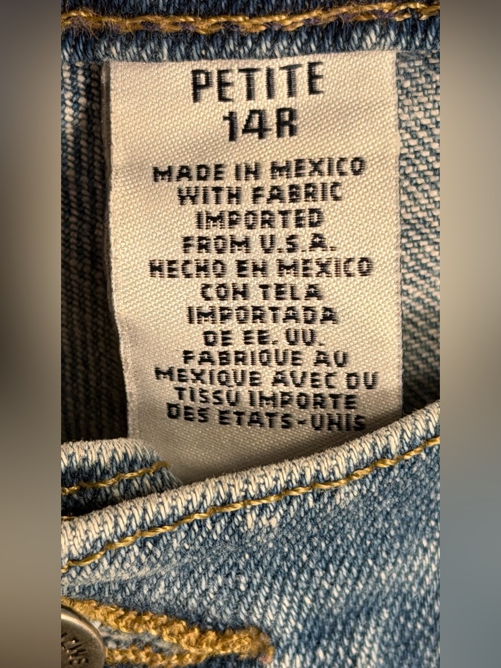 Liz Claiborne Lizwear Classic Fit Blue Stretch Jeans Size: Petite 14R - Picture 8 of 10